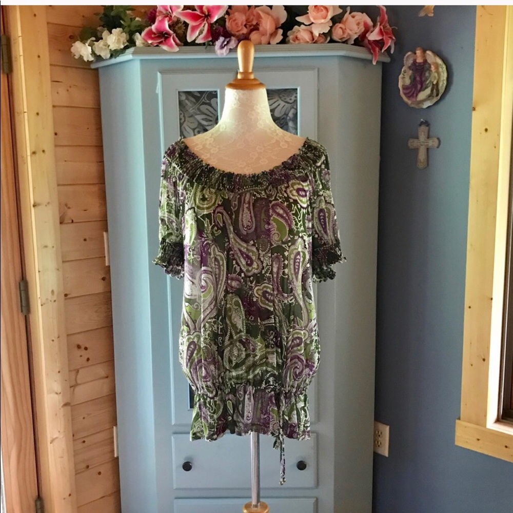 Versatile & Stylish Paisley Print Blouse. NEW!